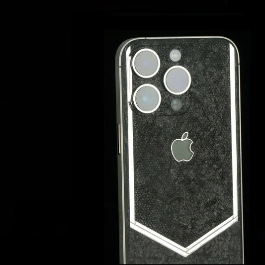 Luxus iPhone Luxury Carbon – iPhone 17 Pro Max mit 24K Gold – TechnoLoot