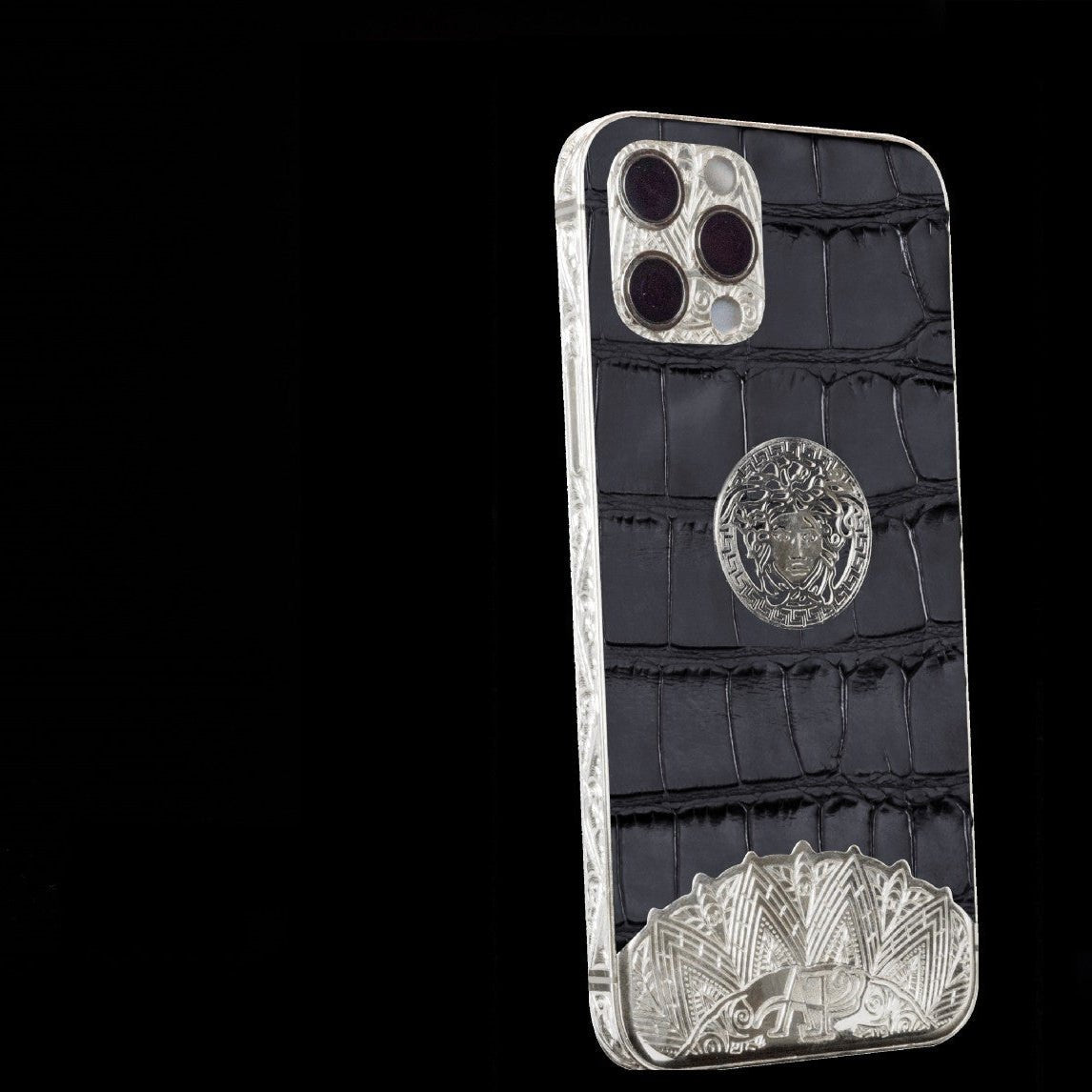 Luxus iPhone Medusa Gorgon – iPhone 17 Pro Max mit 24K Gold – TechnoLoot