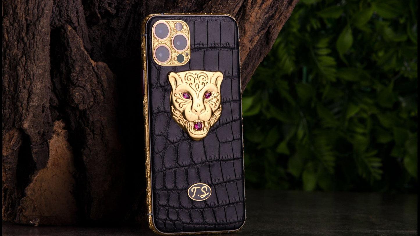 Gucci Tiger – iPhone 17 Pro Max