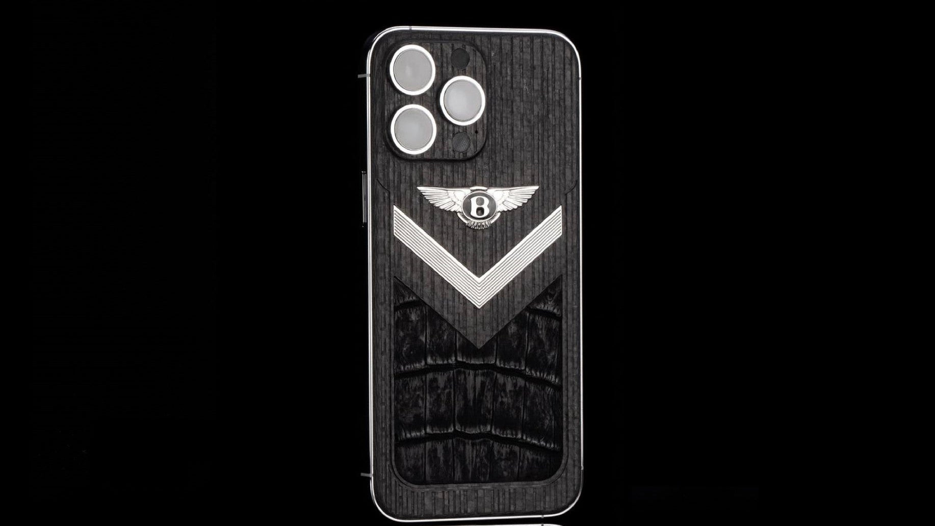 Luxus iPhone Bentley Style – iPhone 17 Pro Max mit 24K Gold – TechnoLoot