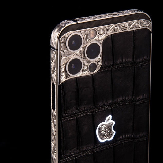 Luxus iPhone Black Shadow IPHONE 17 PRO MAX mit 24K Gold – TechnoLoot