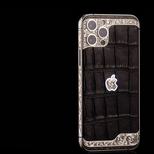 Luxus iPhone Black Shadow IPHONE 17 PRO MAX mit 24K Gold – TechnoLoot