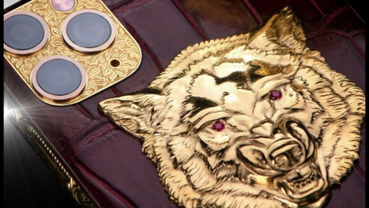 Luxus iPhone Great Wolf – iPhone 17 Pro Max mit 24K Gold – TechnoLoot