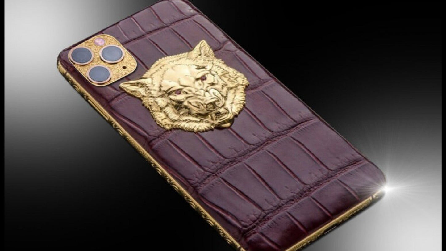 Luxus iPhone Great Wolf – iPhone 17 Pro Max mit 24K Gold – TechnoLoot