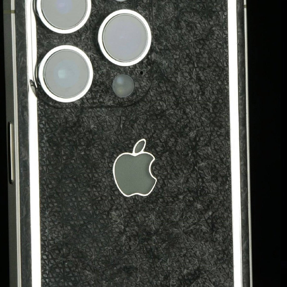 Luxus iPhone Luxury Carbon – iPhone 17 Pro Max mit 24K Gold – TechnoLoot