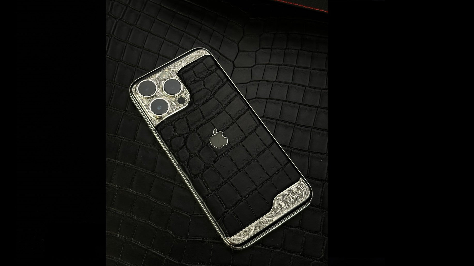 Luxus iPhone Platinum Lord – iPhone 17 Pro Max mit 24K Gold – TechnoLoot