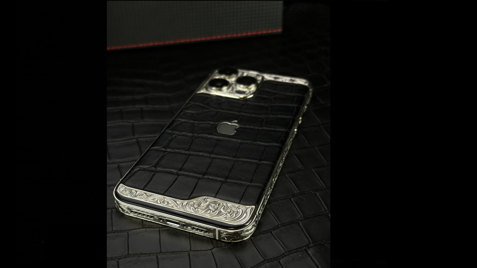 Luxus iPhone Platinum Lord – iPhone 17 Pro Max mit 24K Gold – TechnoLoot