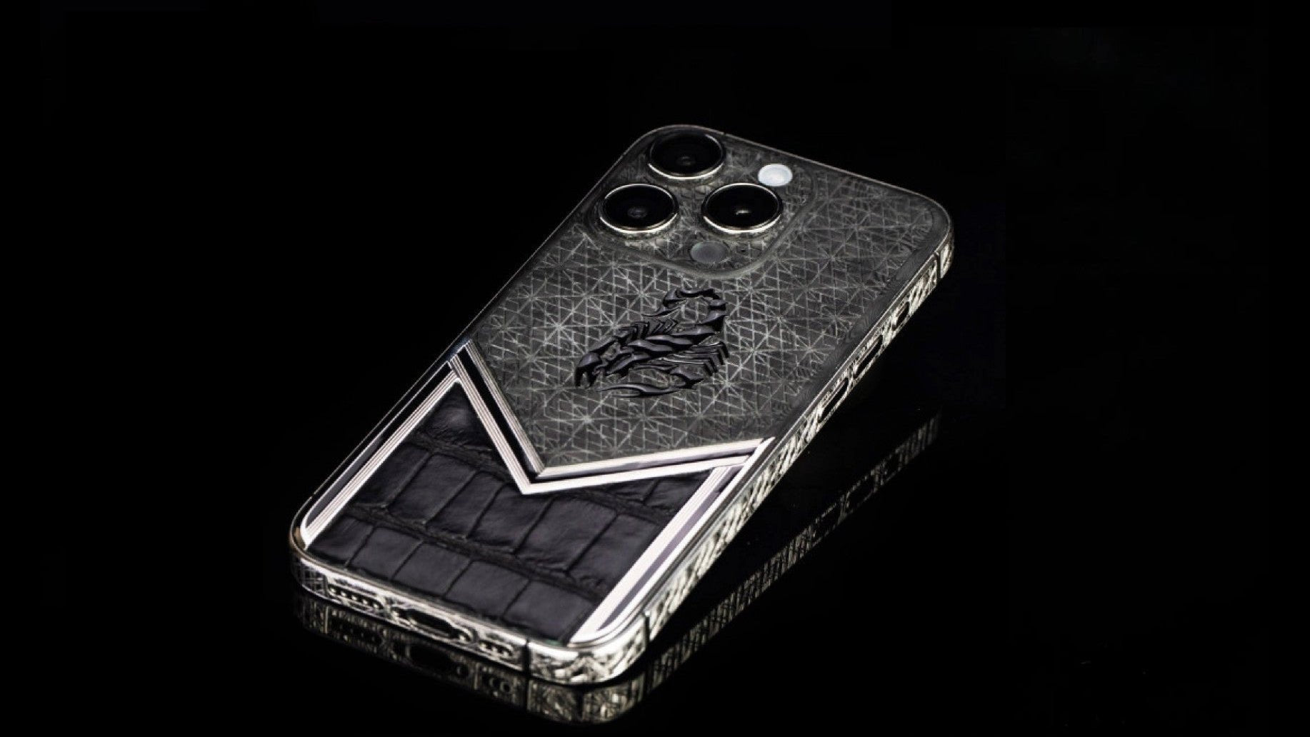 Luxus iPhone Scorpion Collection IPHONE 17 PRO MAX mit 24K Gold – TechnoLoot