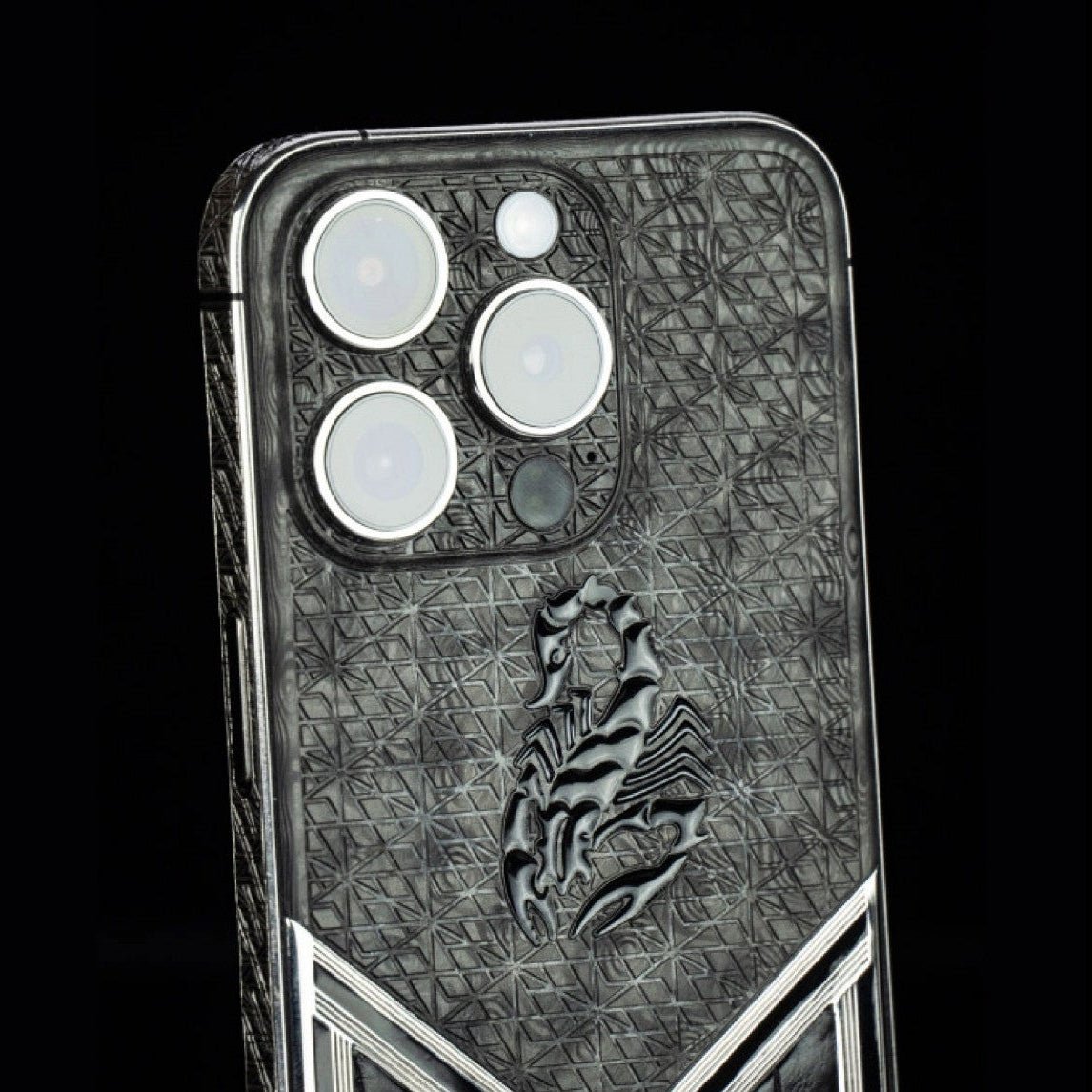 Luxus iPhone Scorpion Collection IPHONE 17 PRO MAX mit 24K Gold – TechnoLoot