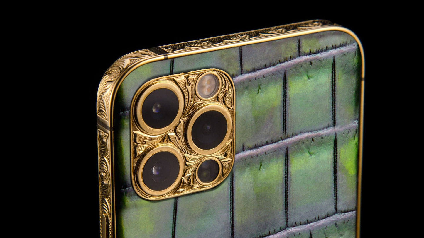 Luxus iPhone Vintage Gold IPHONE 17 PRO MAX mit 24K Gold – TechnoLoot