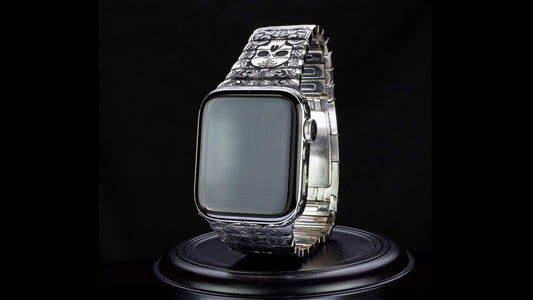 Luxus iPhone Vip Skull – Apple Watch 10 (Sapphire Line) mit 24K Gold – TechnoLoot